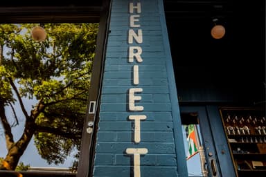 Bar Henrietta