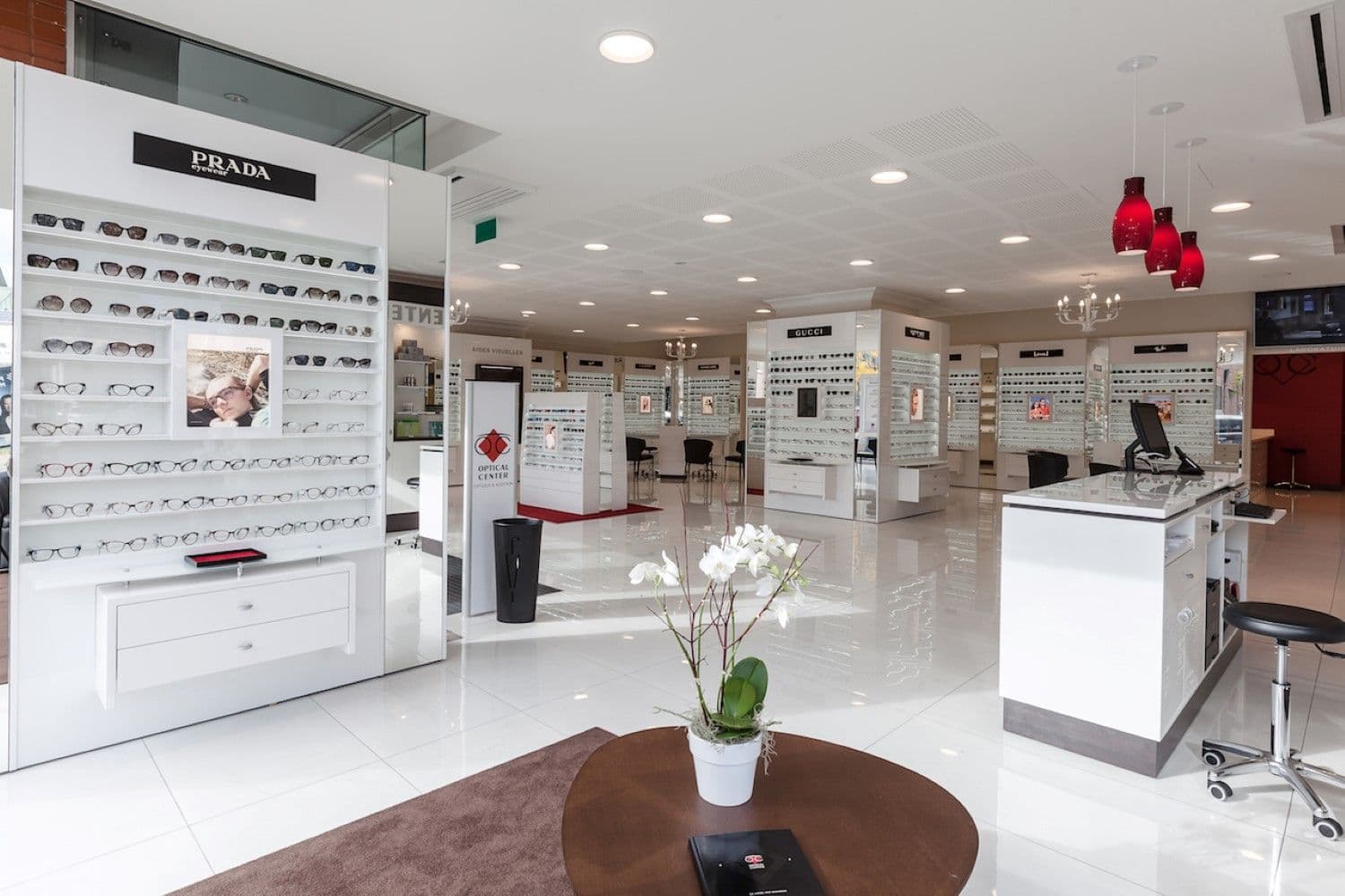 Opticien et Optométriste MONTREAL - Optical Center
